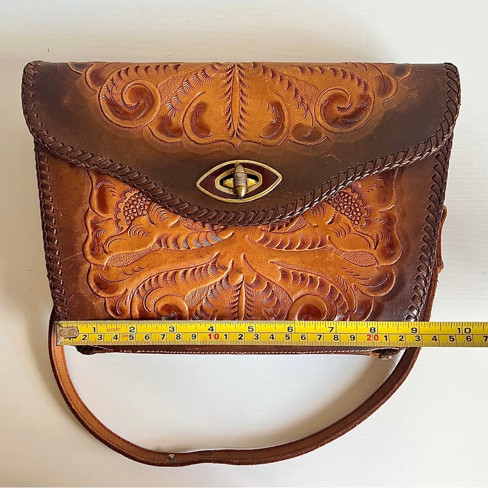Vintage Hand-tooled Leather Shoulder Bag - Picture 8 of 9